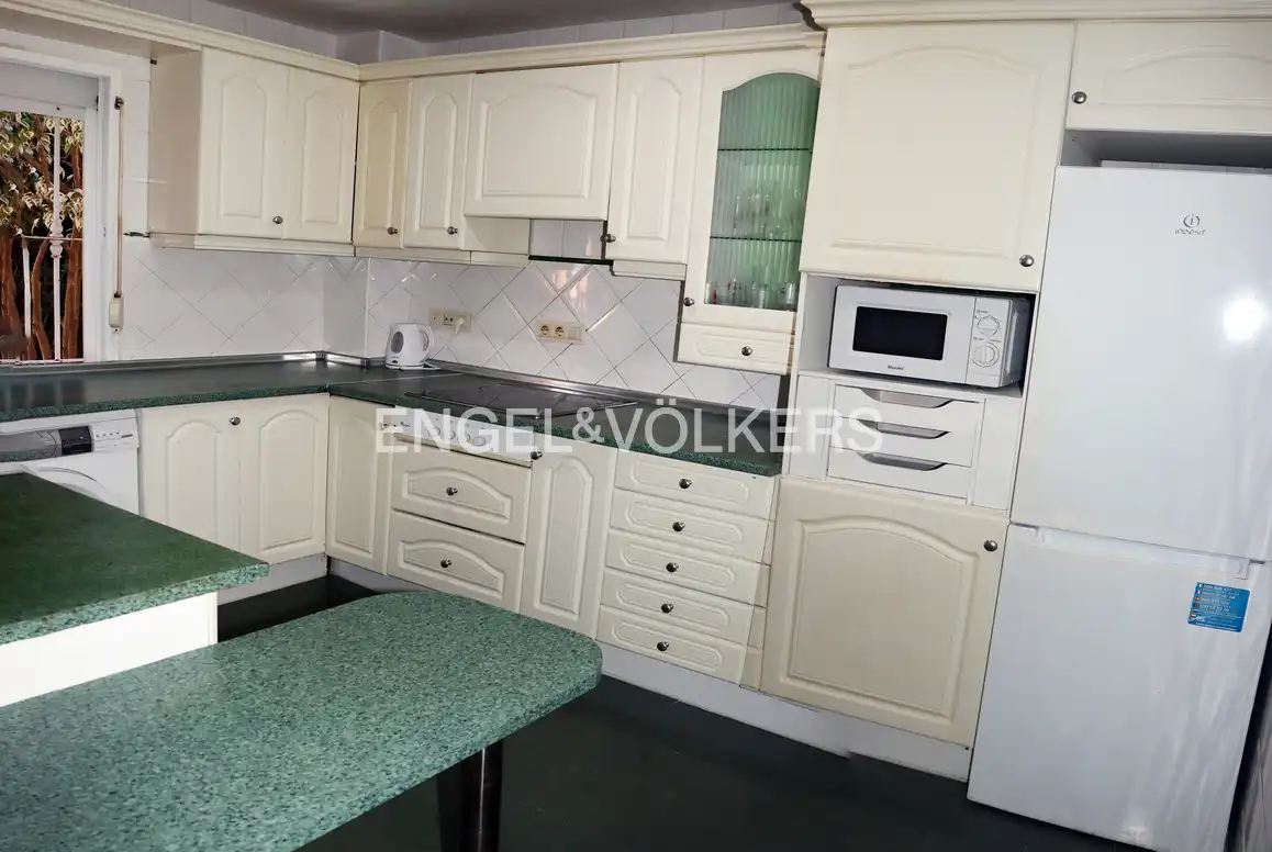 Kitchen of Houses for sale in Benidorm  with Air Conditioner, Private garden and Terrace