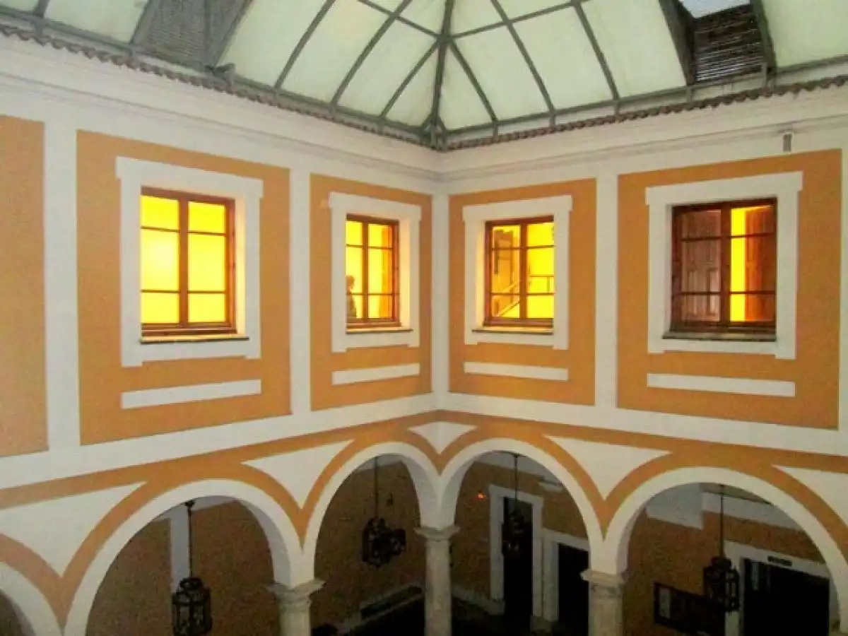 Office space with lift to rent in Calle SAN JUAN DE DIOS