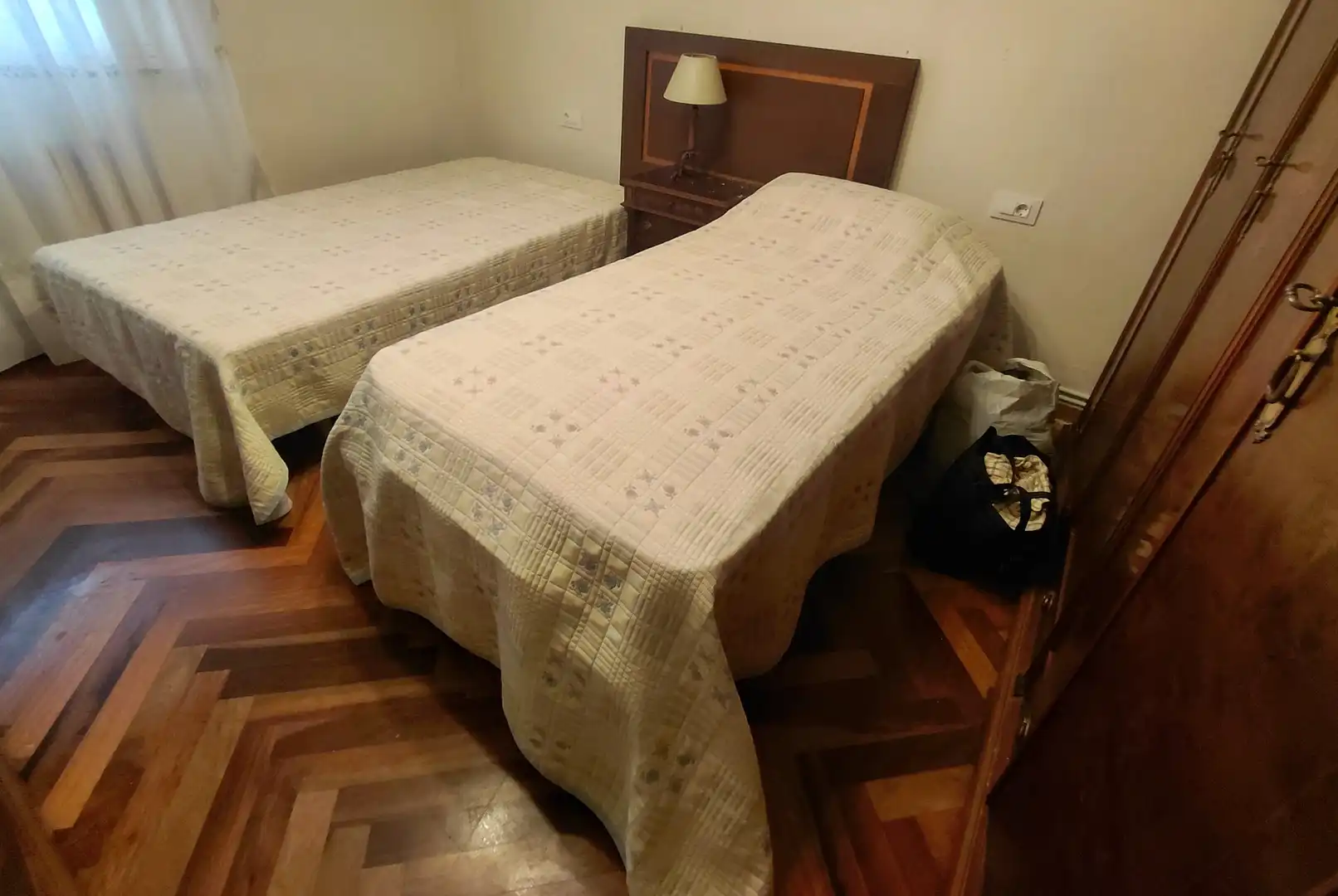 Habitación de Casa o chalet en venta en Oleiros con Calefacción, Jardín privado y Parquet
