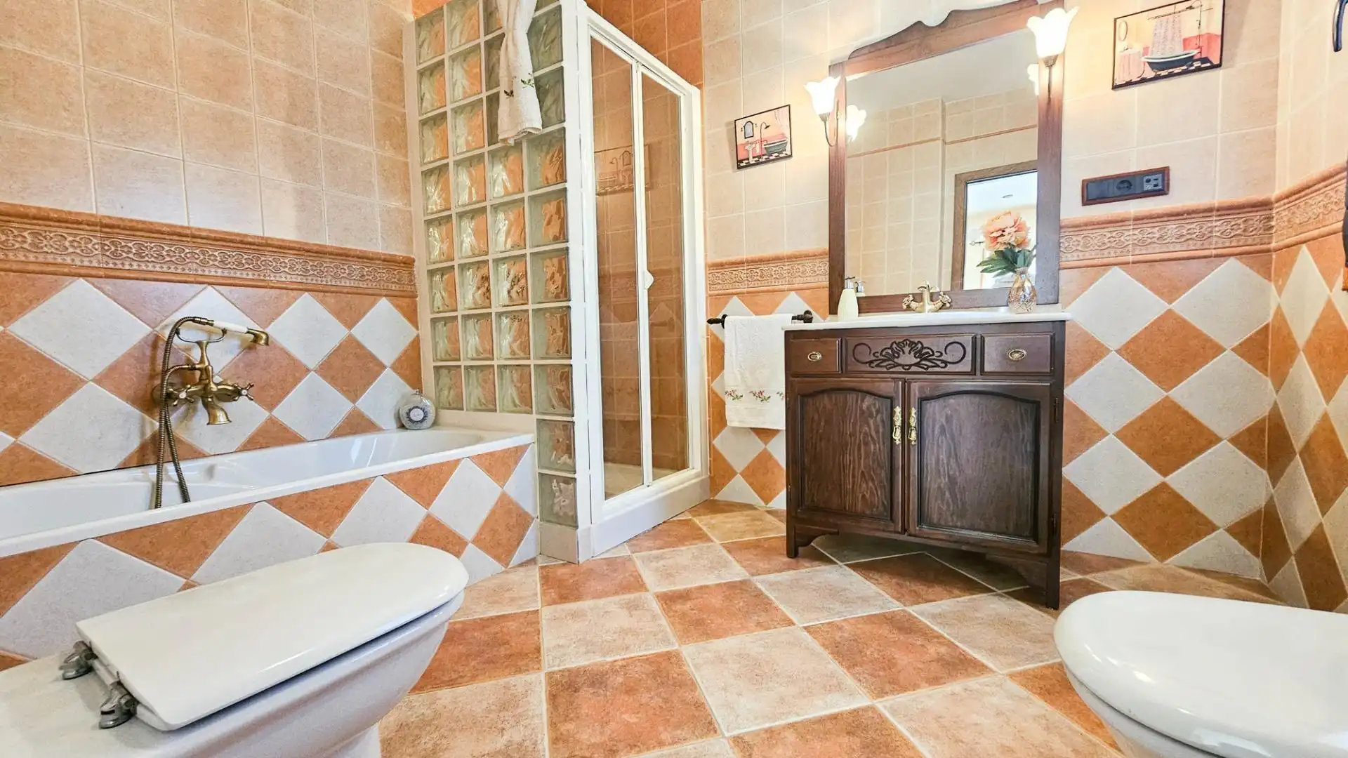Casa o chalet en venta en Calle IV Centenario, Los Villares