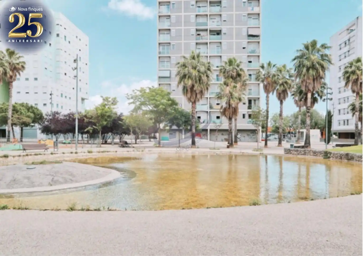 Vista exterior de Ático en venta en Barberà del Vallès con Aire acondicionado, Calefacción y Terraza