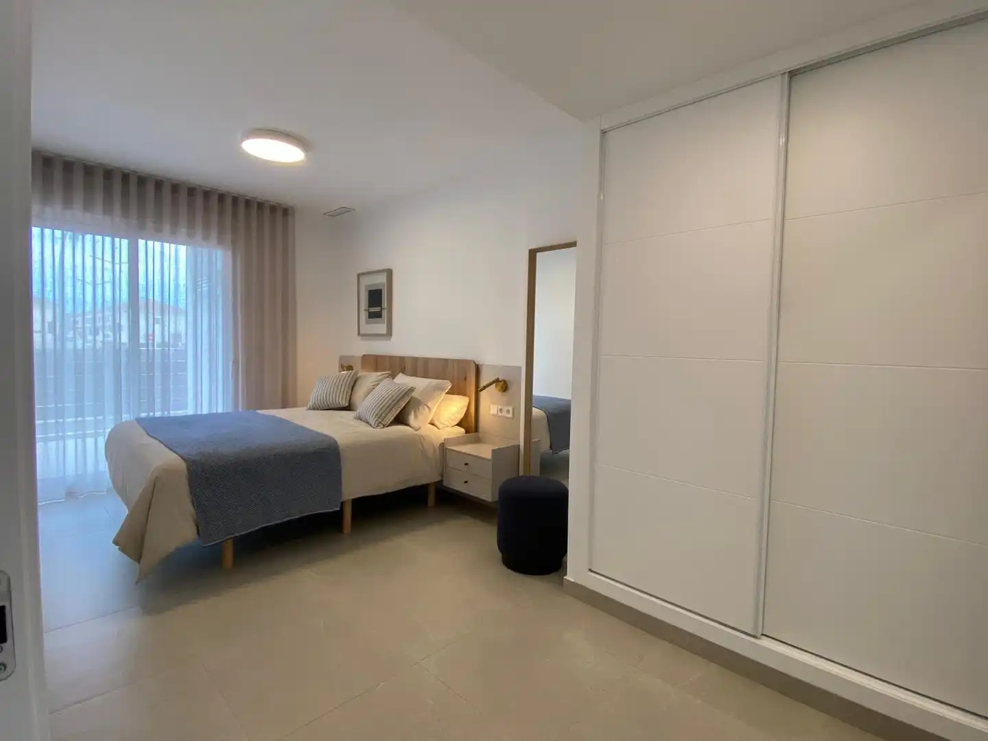 Habitación de Apartamento en venta en Pilar de la Horadada con Balcón, Jacuzzi y Piscina comunitaria