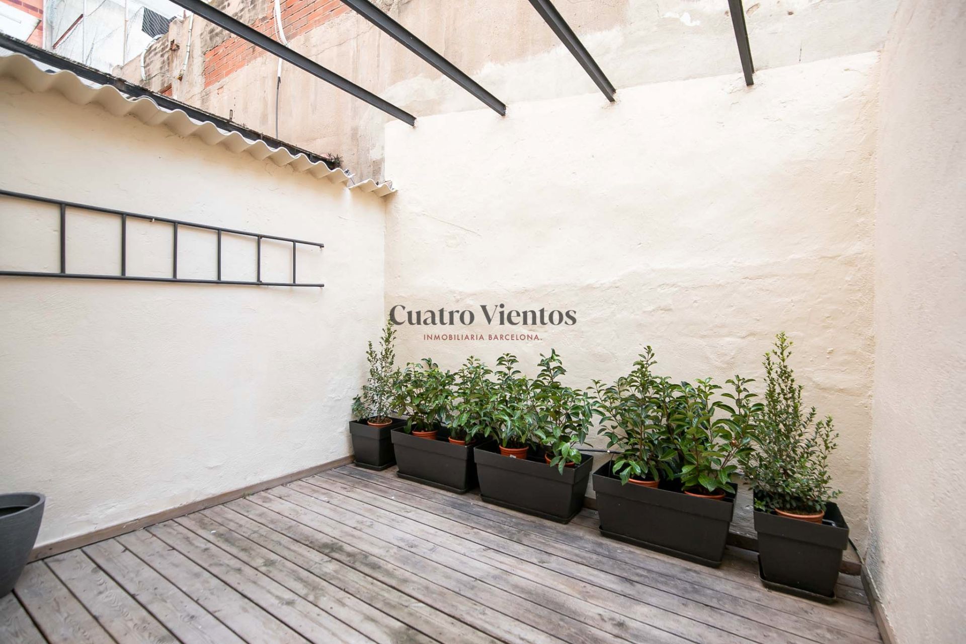 Terrace of Flat to rent in  Barcelona Capital  with Air Conditioner, Heating and Parquet flooring
