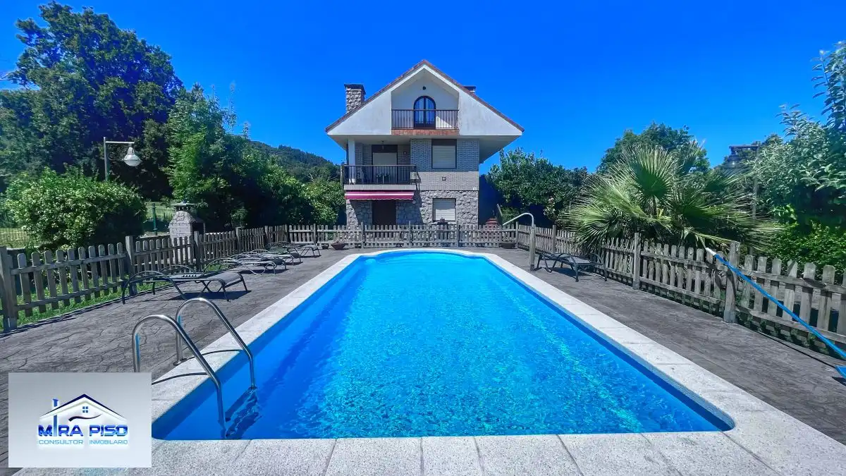 Schwimmbecken von Country house zum Verkauf in Arnuero mit Heizung, Terrasse und Abstellraum