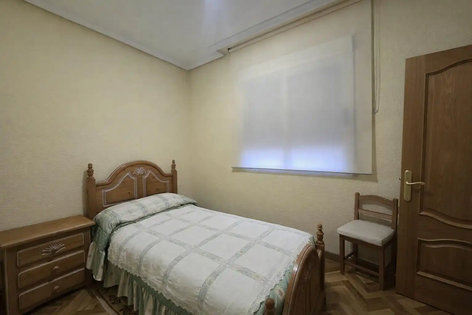 Bedroom of Houses for sale in Plasencia  with Air Conditioner, Terrace and Storage room