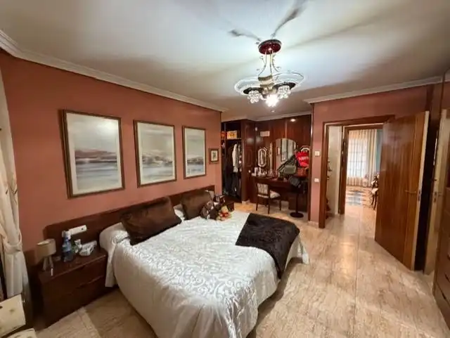 Bedroom of Houses for sale in Villaquilambre  with Air Conditioner, Heating and Private garden