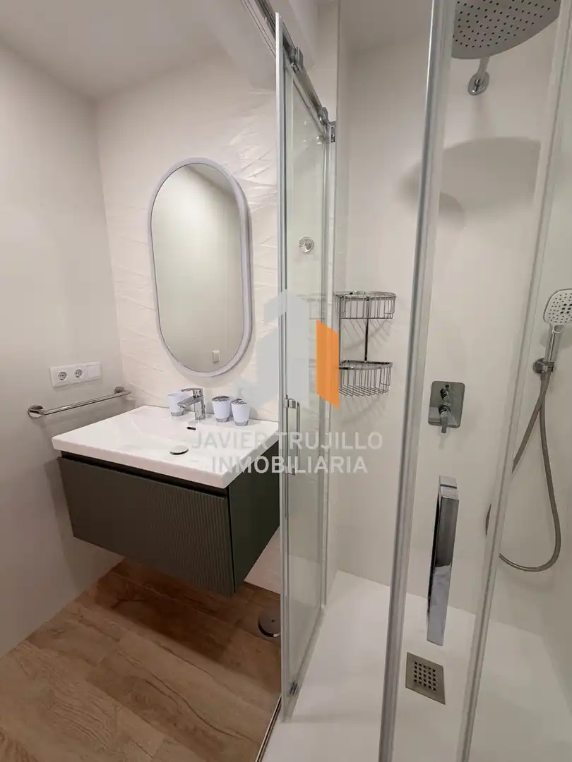 Badezimmer von Wohnungen zur Miete in Vélez-Málaga