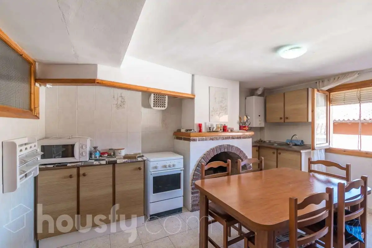 Houses for sale in Calle Virgen de Gracia, 31, Castielfabib