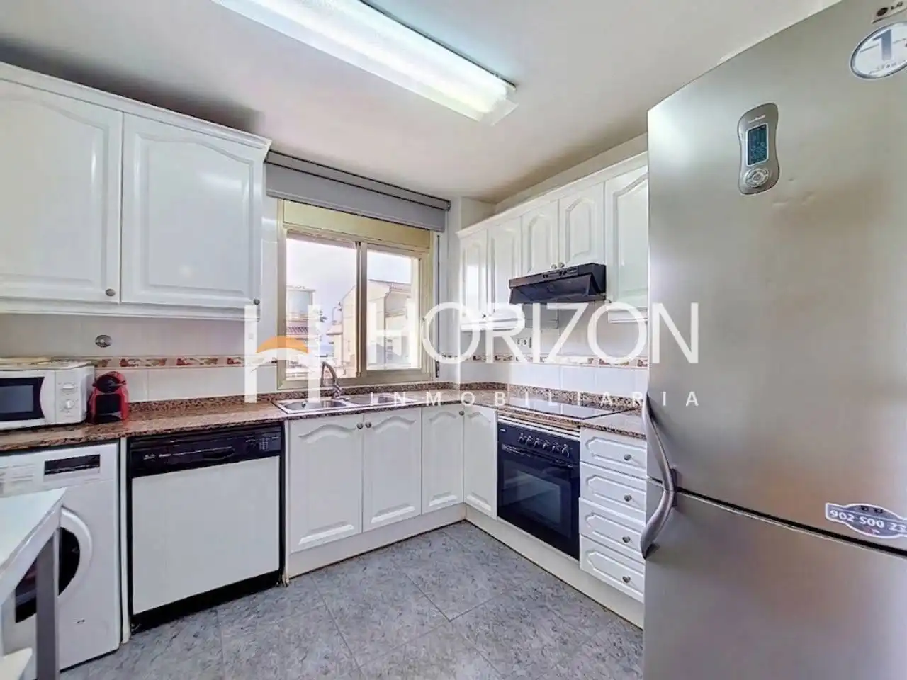 Cuina de Apartament en venda en Cunit amb Aire condicionat, Calefacció i Terrassa