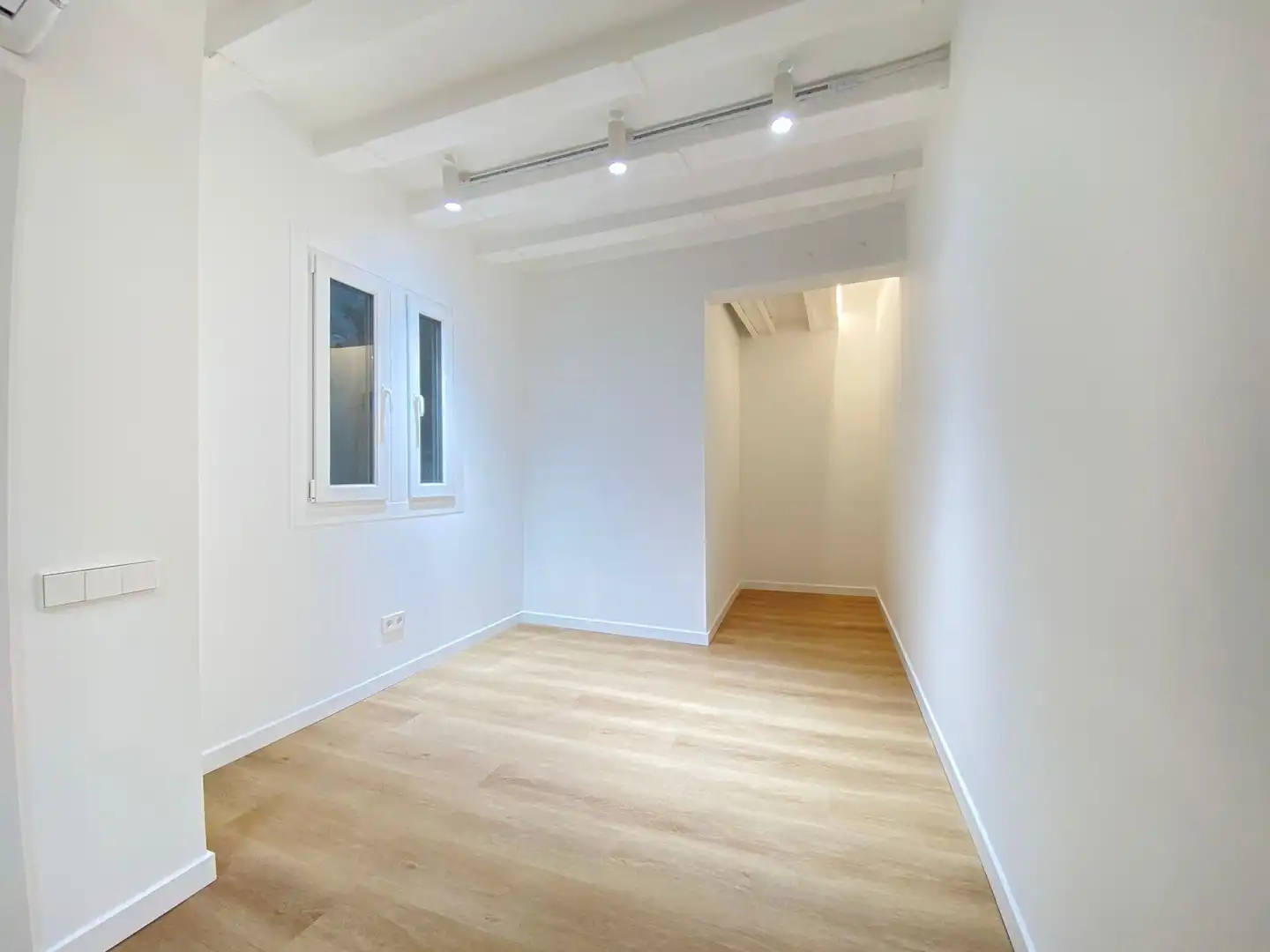 Piso en venta en Barcelona con Aire acondicionado, Calefacción y Parquet