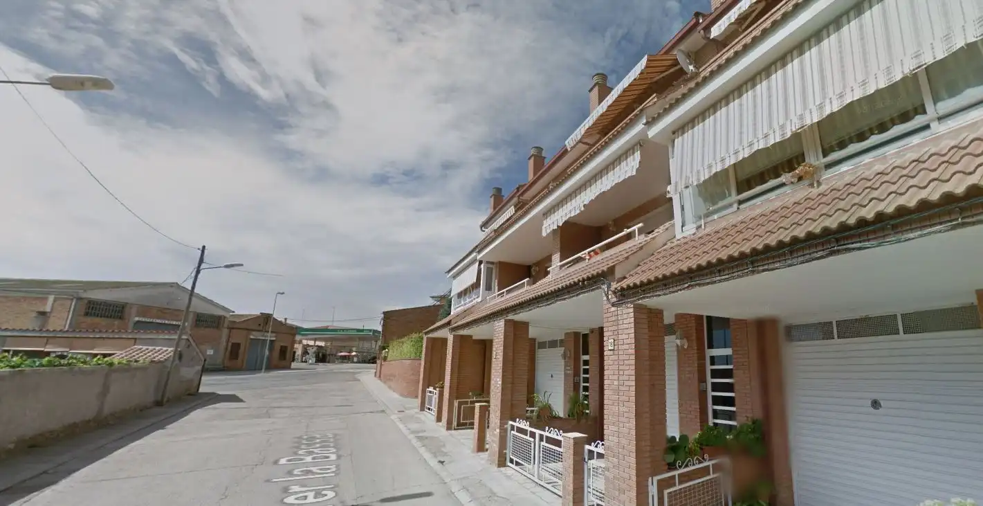 Casa adosada en venda a BASSA (LA), Algerri