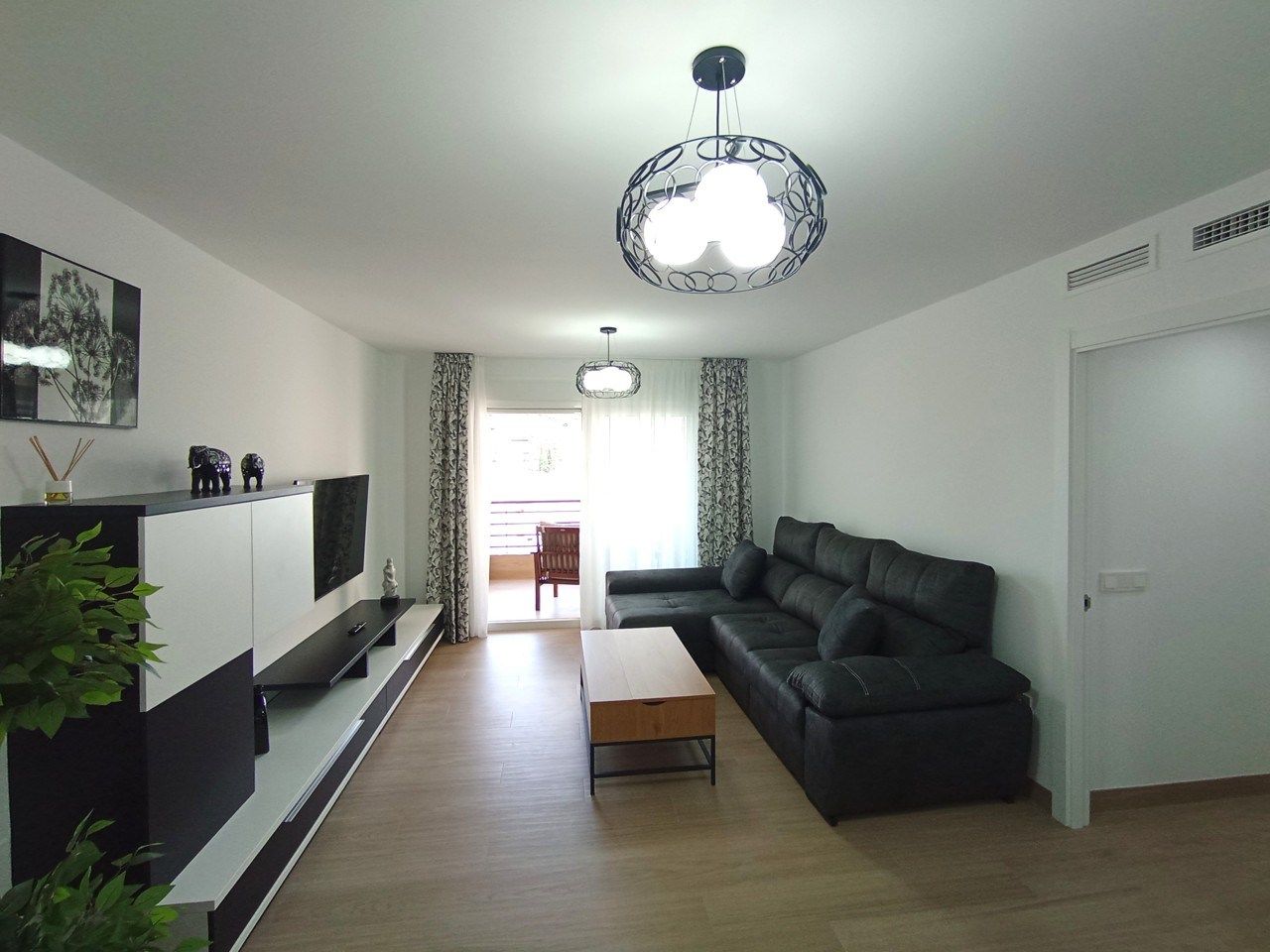 Living room of Flat to rent in Málaga Capital  with Air Conditioner, Terrace and Furnished