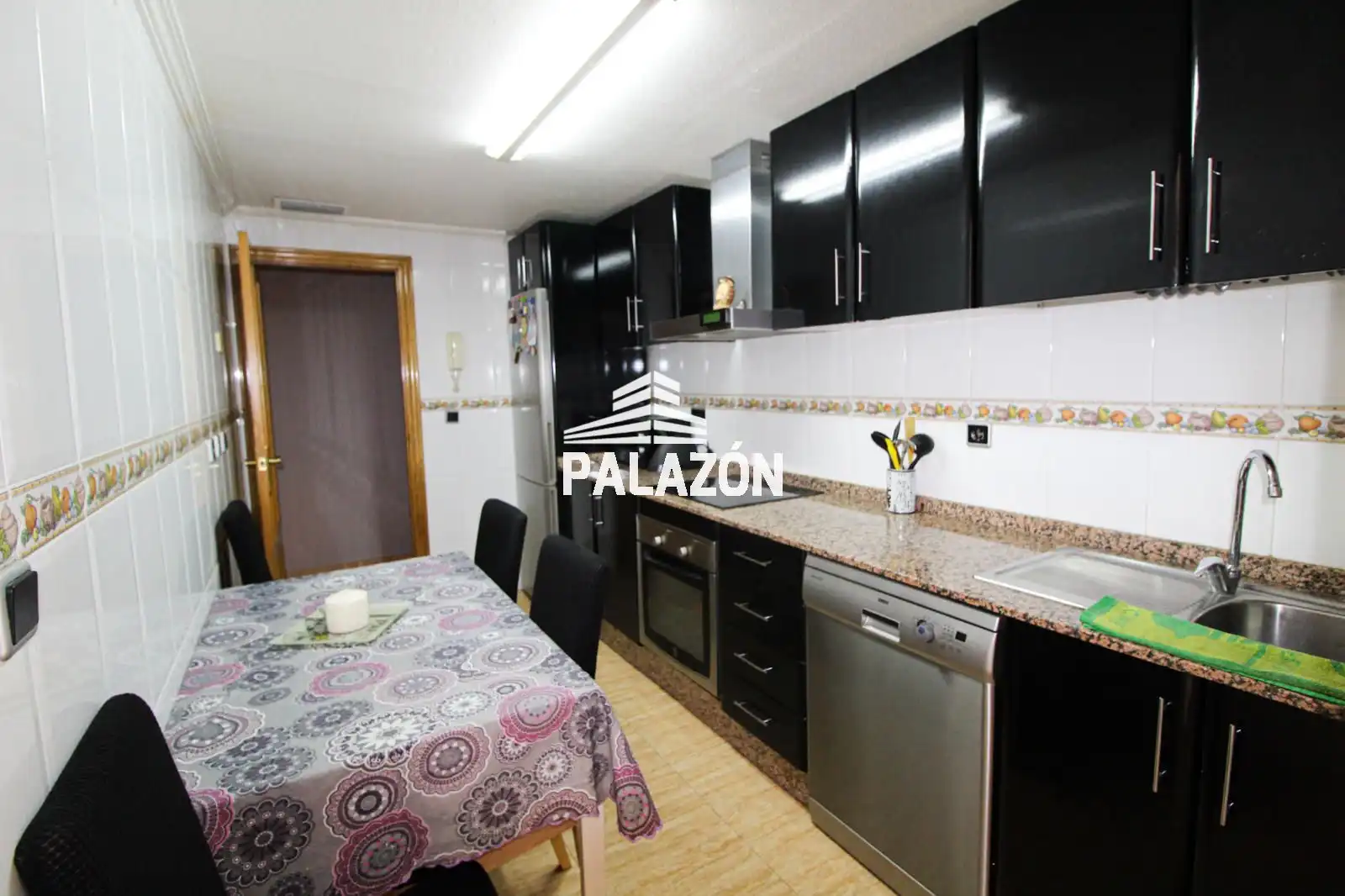 Cuina de Pis de lloguer en Catral amb Aire condicionat i Moblat