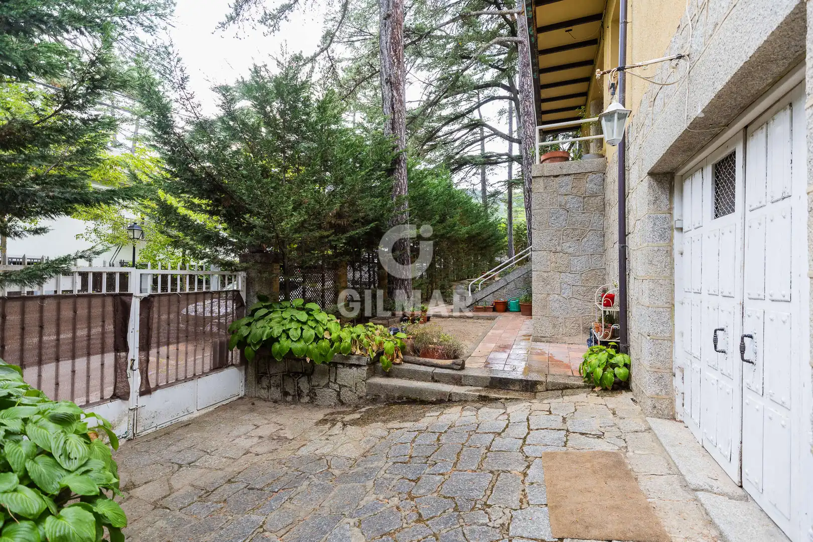 Jardí de Casa o xalet en venda en San Lorenzo de El Escorial amb Calefacció i Jardí privat