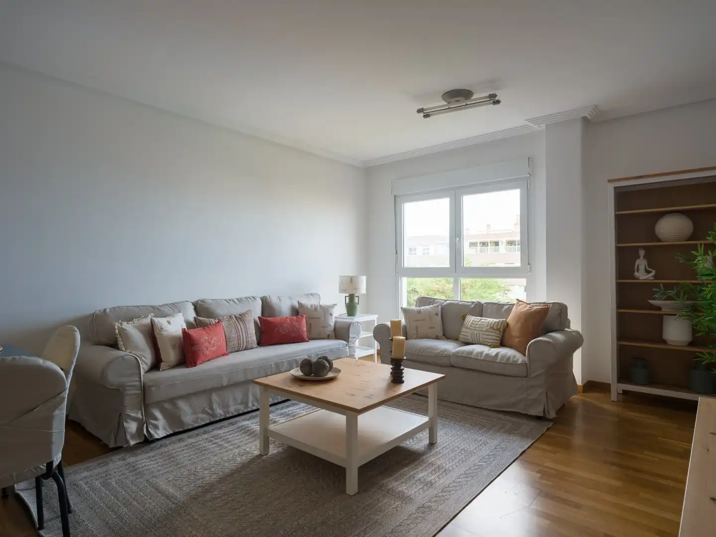 Living room of Flat for rent in Las Palmas de Gran Canaria  with Parquet flooring, Swimming Pool and Furnished