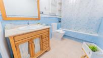 Bathroom of Flat for sale in Elche / Elx  with Air Conditioner and Balcony