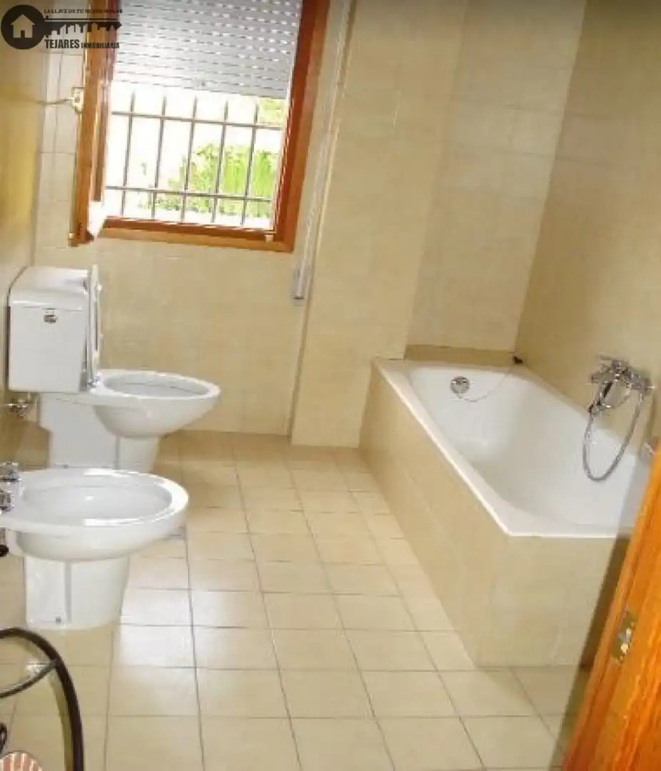 Baño de Casa o chalet en venta en Albacete con Calefacción, Jardín privado y Terraza
