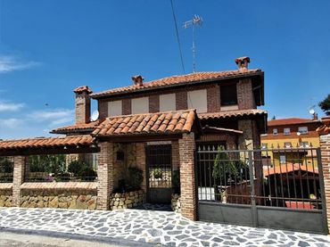Villa avec balcon à vendre à Calle Pinzón
