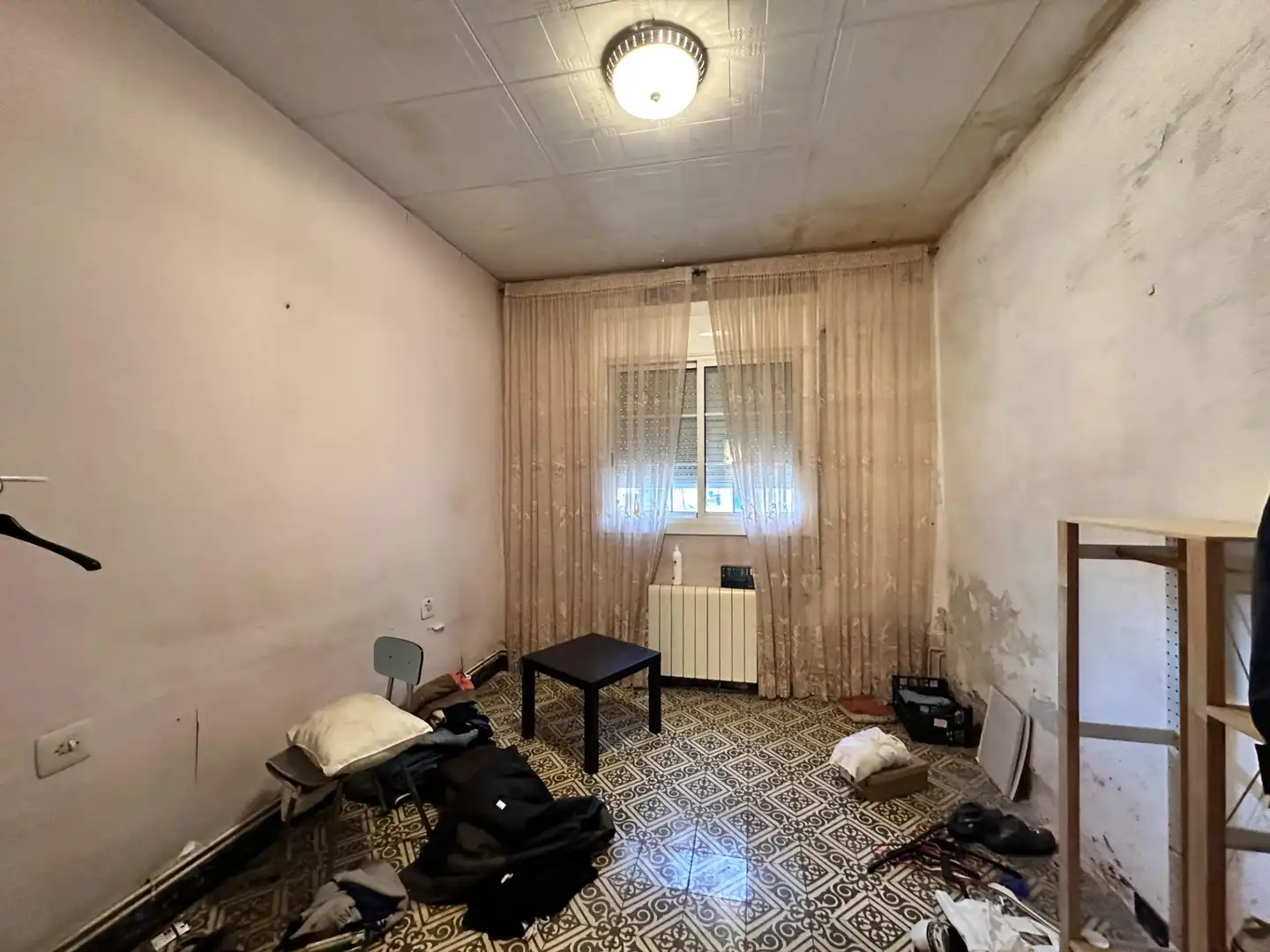 Sala d'estar de Casa o xalet en venda en Montcada i Reixac amb Traster