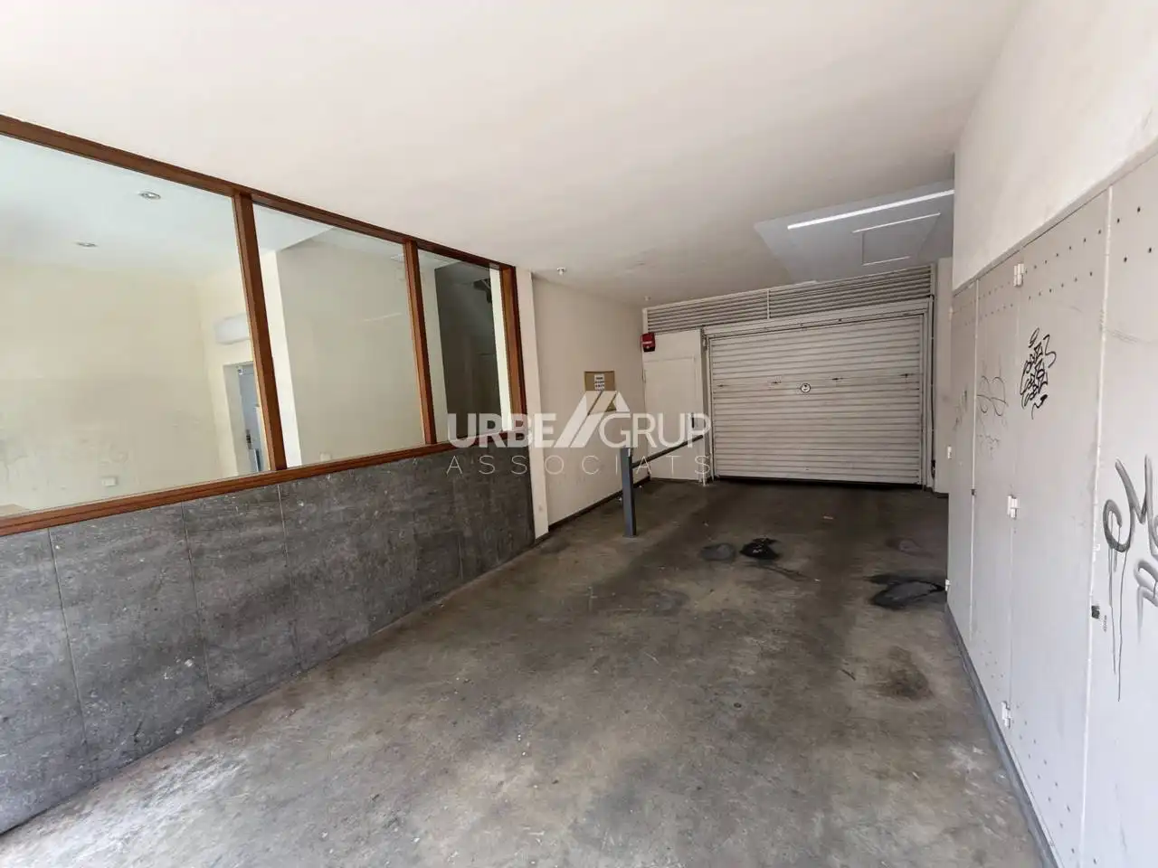Garage zur Miete in Nord-oest