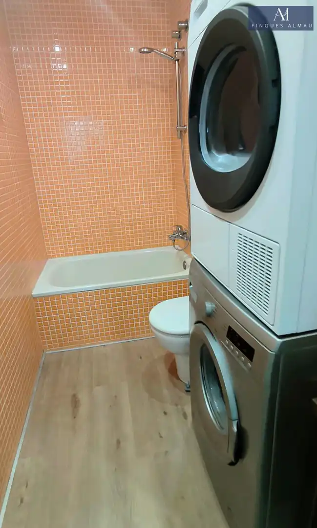 Bany de Pis en venda en Vilanova i la Geltrú amb Parquet