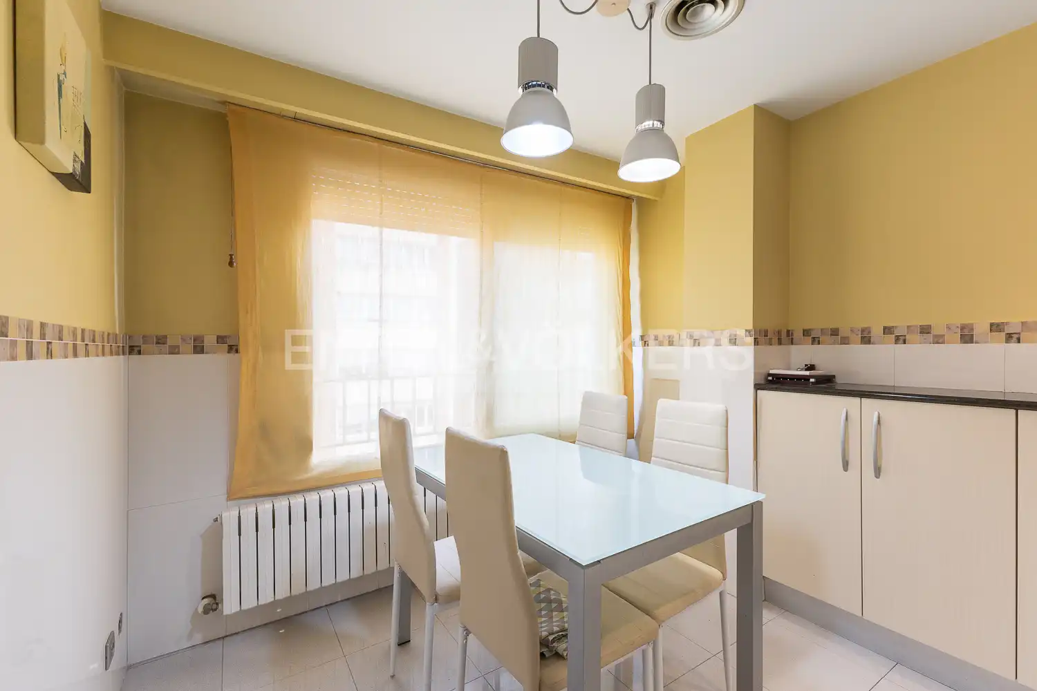 Cocina de Apartamento en venta en Castellón de la Plana / Castelló de la Plana con Aire acondicionado, Calefacción y Parquet