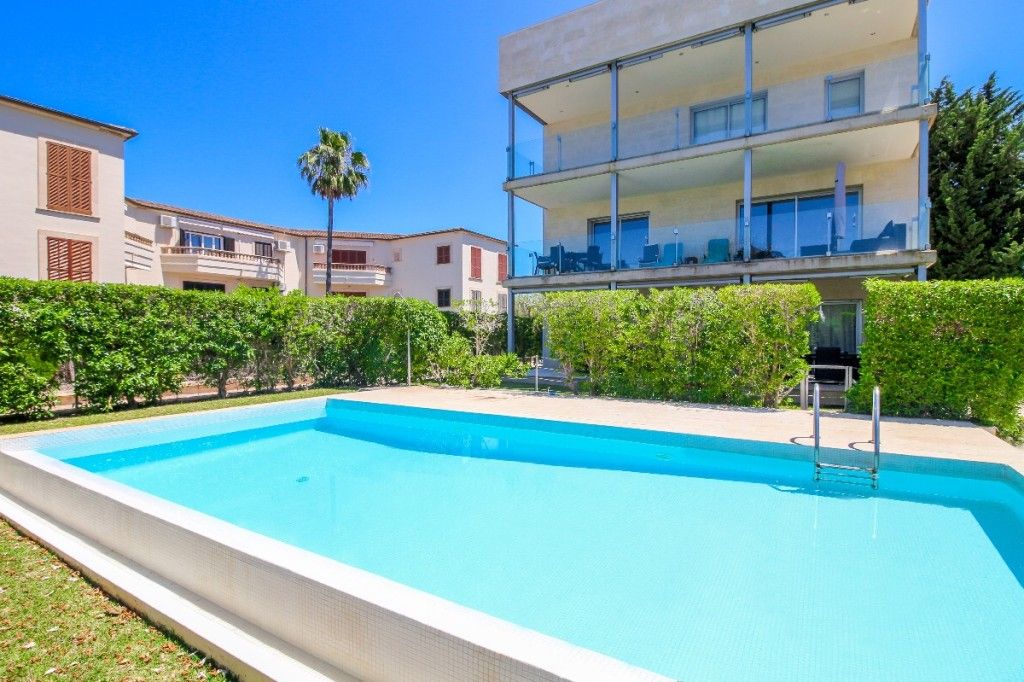 Piscina de Apartament en venda en Pollença amb Aire condicionat, Terrassa i Piscina