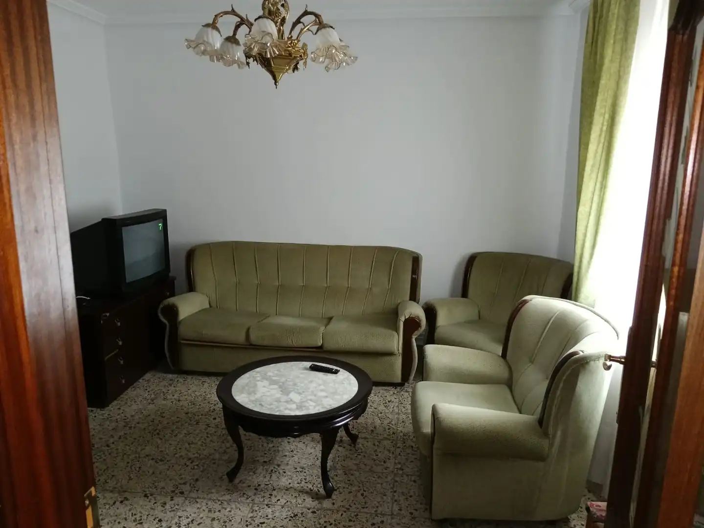 Sala de estar de Casa o chalet en venta en La Parrilla  con Calefacción, Jardín privado y Terraza