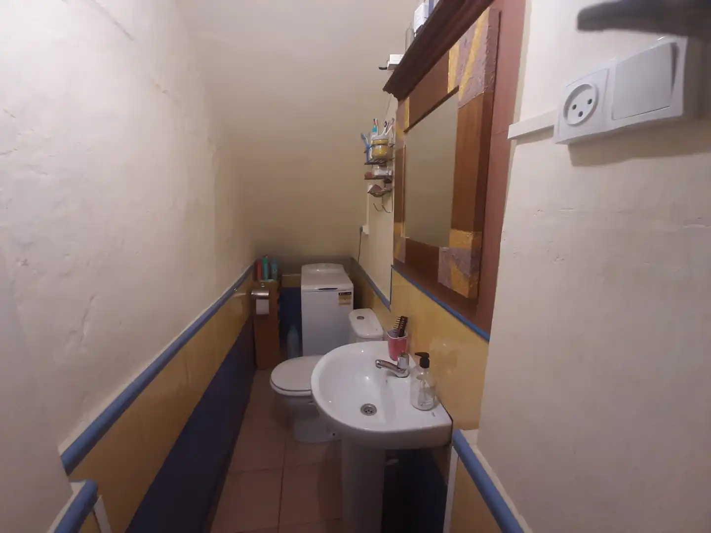 Bathroom of Houses for sale in Figueroles  with Furnished