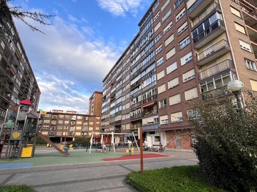 Pis amb ascensor en venda a Hipódromo