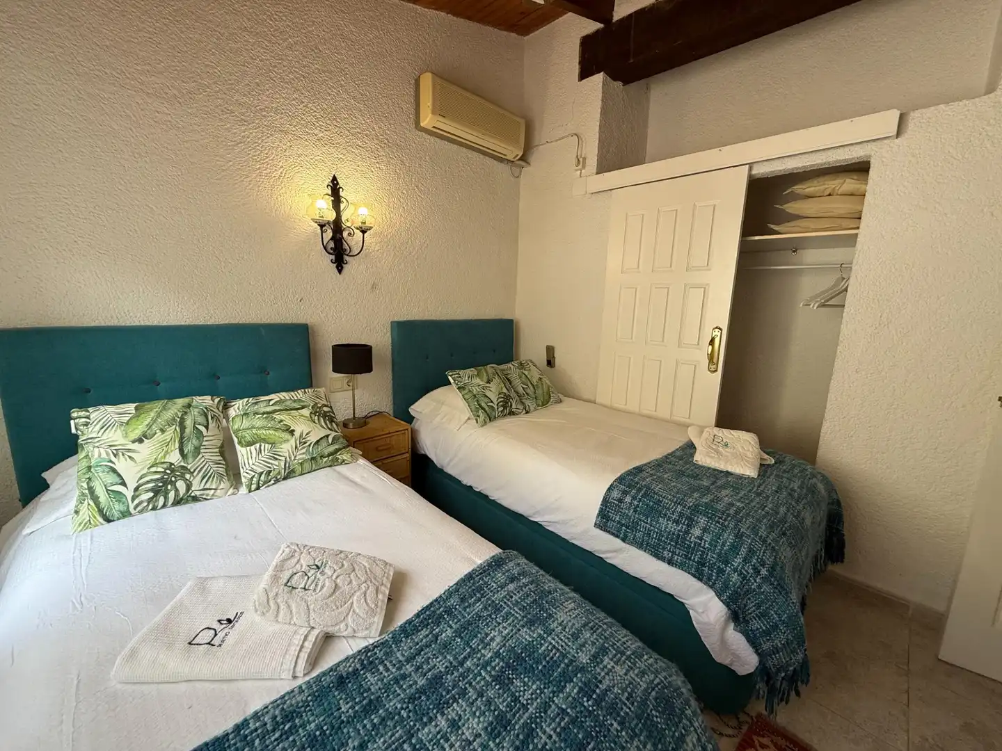 Bedroom of Houses for sale in Dénia  with Air Conditioner, Heating and Private garden