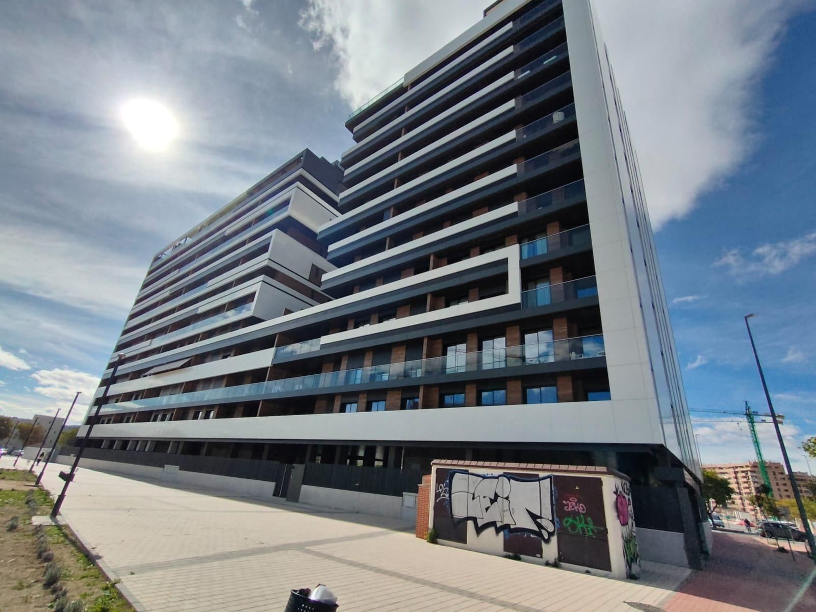 Außenansicht von Wohnung zur Miete in  Murcia Capital mit Klimaanlage, Privatgarten und Terrasse