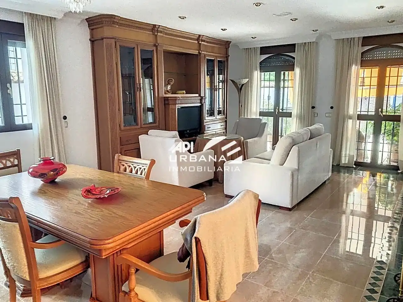 Sala de estar de Casa o chalet en venta en Lucena con Aire acondicionado, Jardín privado y Terraza
