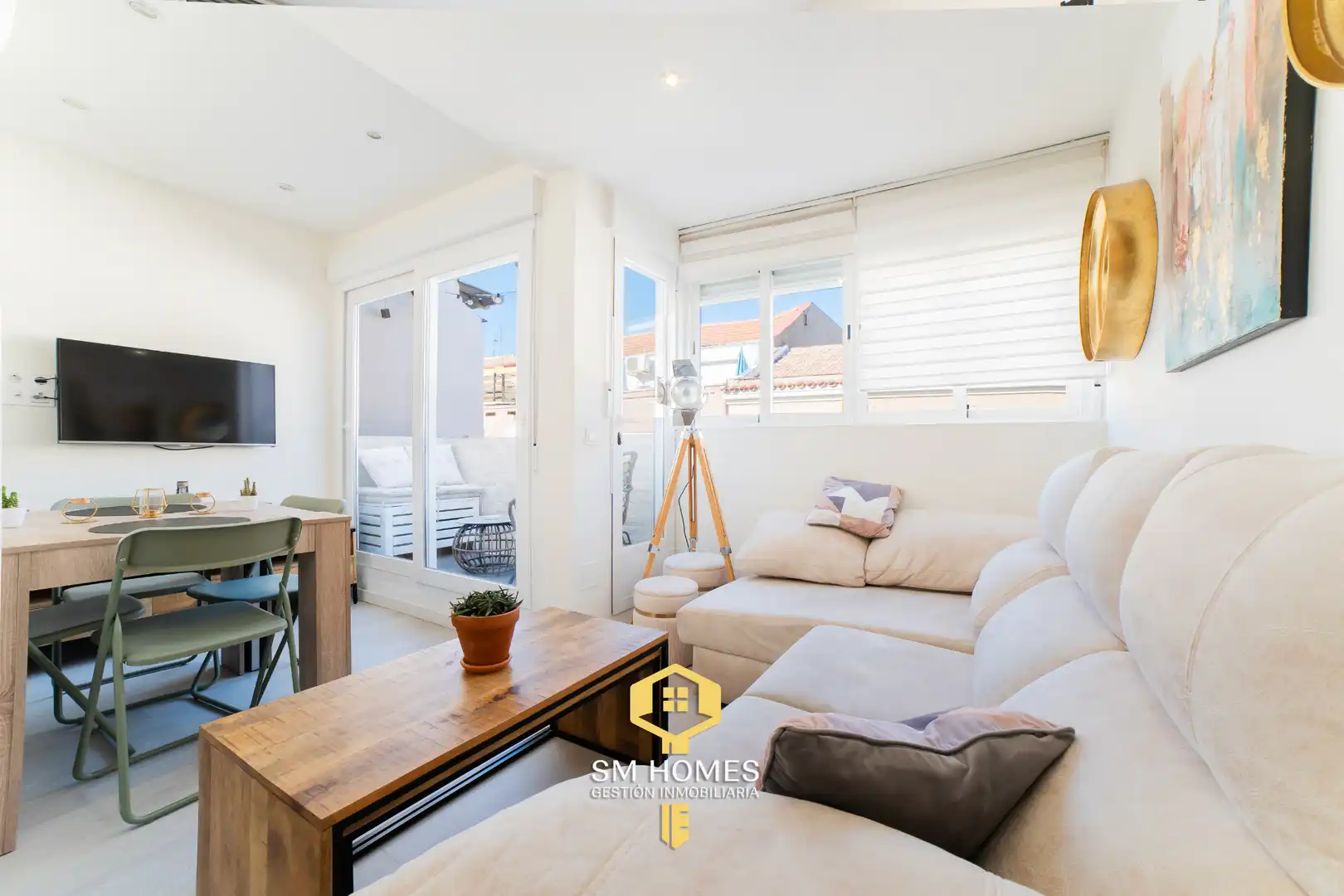 Exterior view of Flat for sale in Madrid  with Heating, Terrace and Furnished