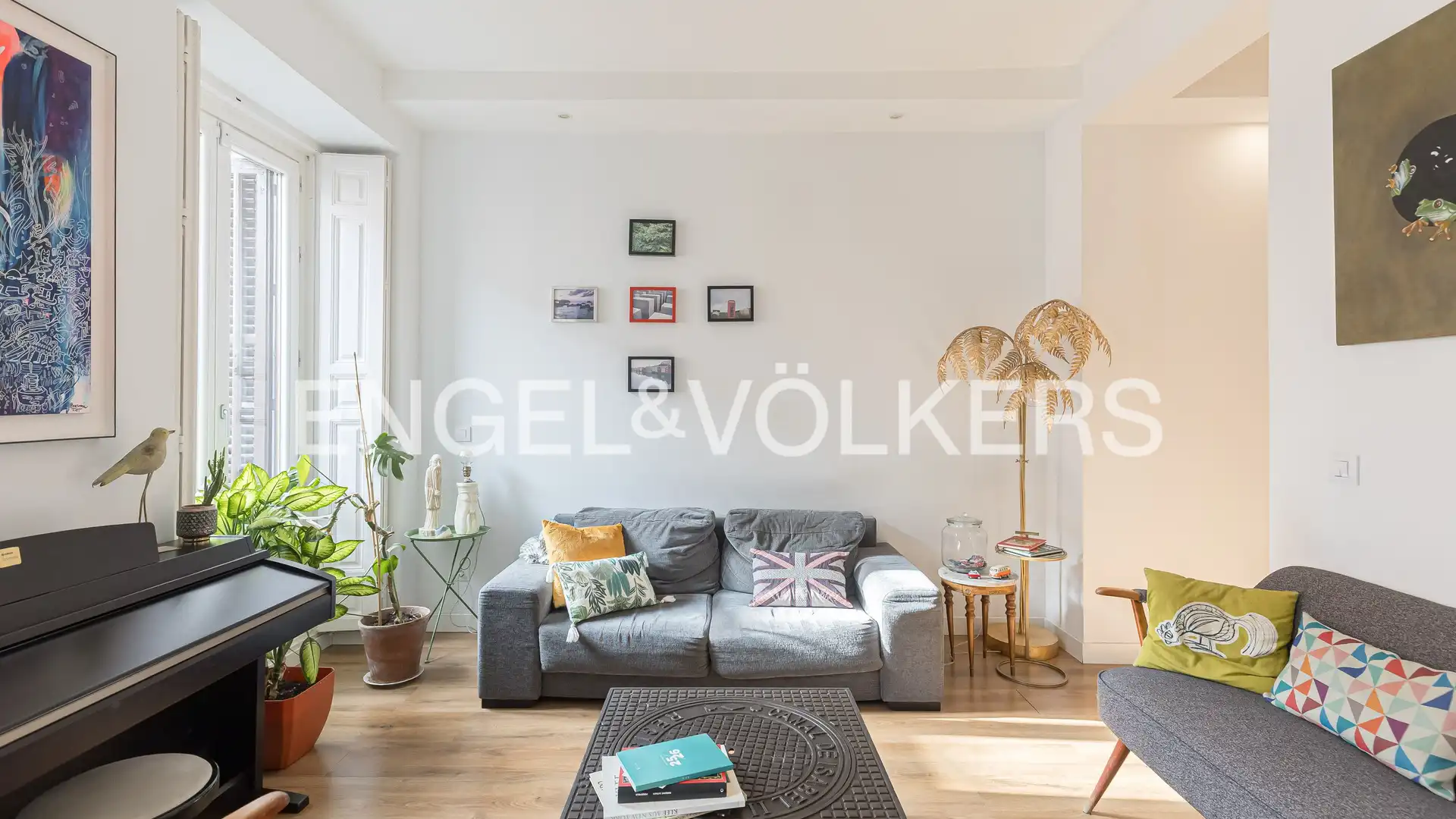 Sala d'estar de Pis en venda en  Madrid Capital amb Aire condicionat, Calefacció i Balcó