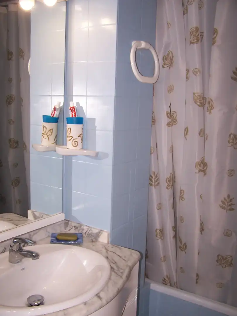 Baño de Piso en venta en Xeraco con Horno y Balcón
