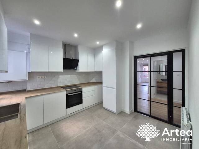 Piso en Venta en Iturribide Kalea en Iturralde