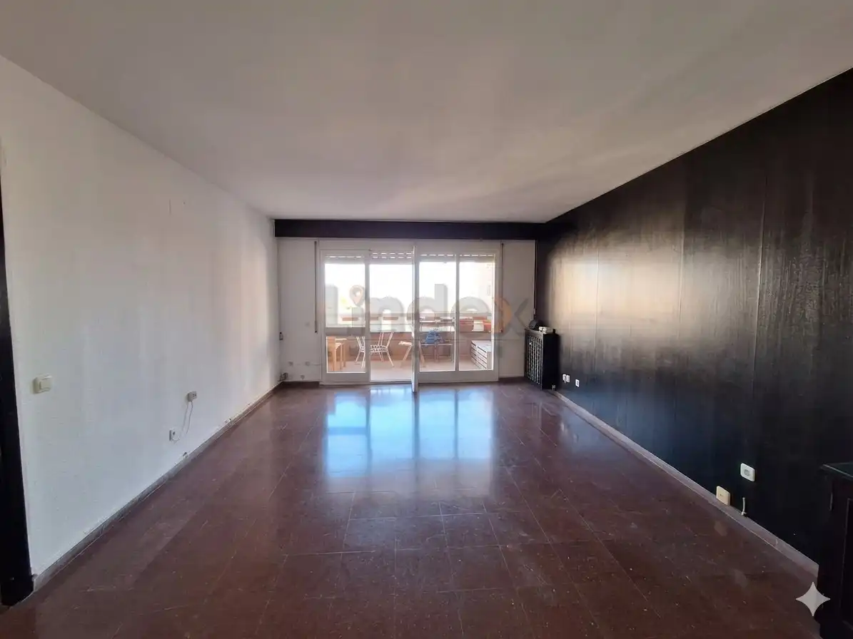 Sala de estar de Piso en venta en Mataró con Calefacción, Horno y Balcón