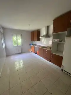 Cuina de Casa o xalet en venda en León Capital  amb Calefacció i Traster