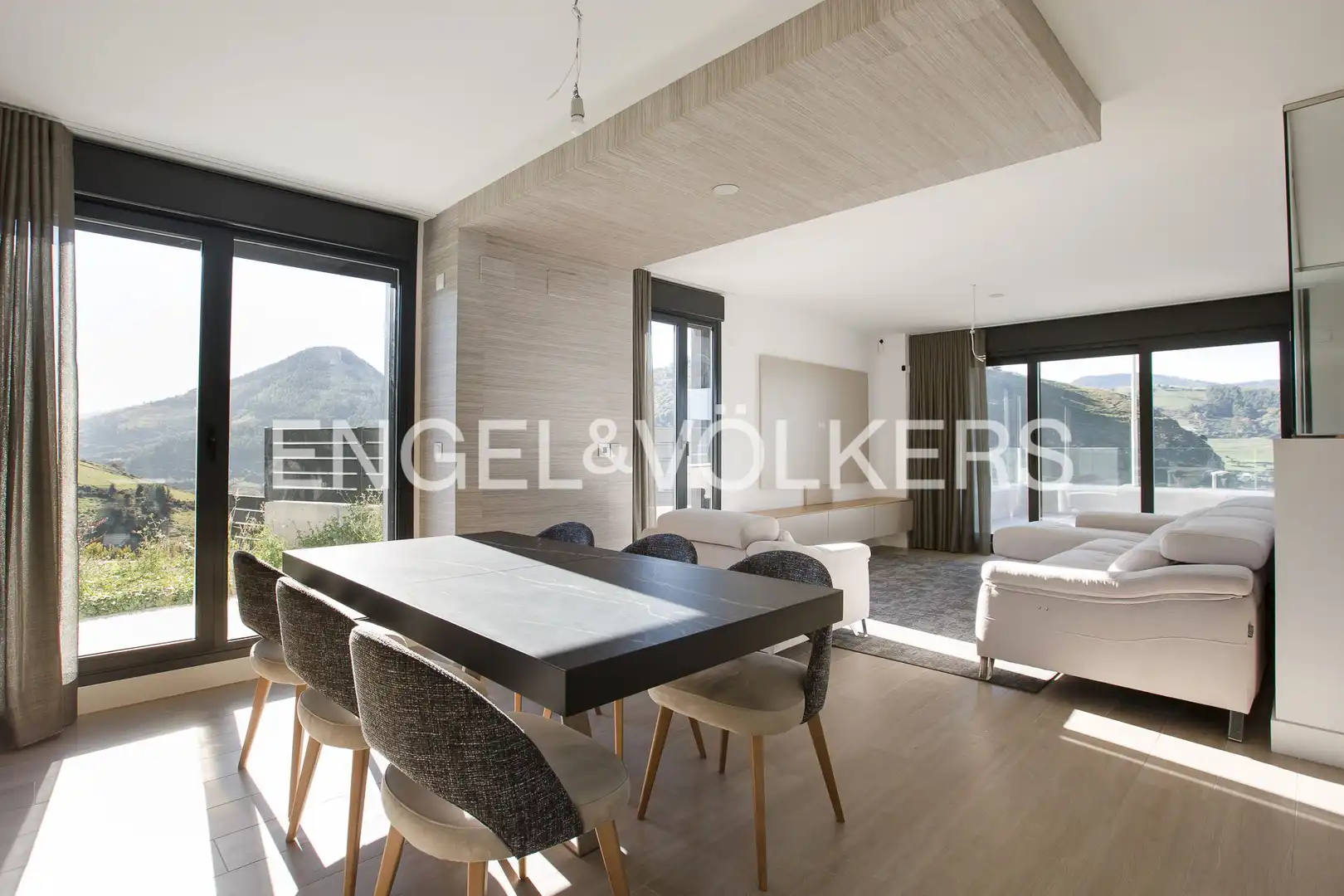Comedor de Casa o chalet en venta en Zierbena con Calefacción, Jardín privado y Terraza