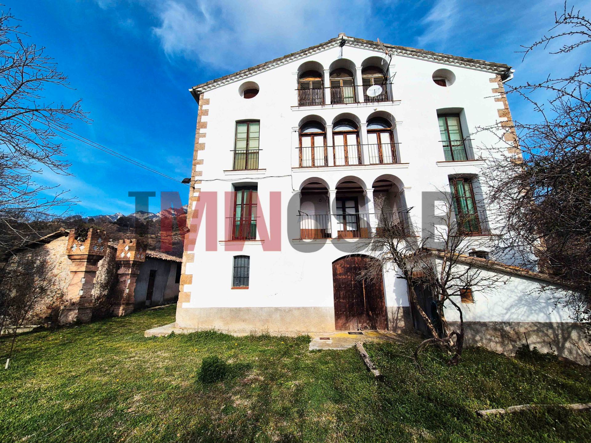 Vista exterior de Finca rústica en venda en Berga amb Jardí privat, Terrassa i Balcó