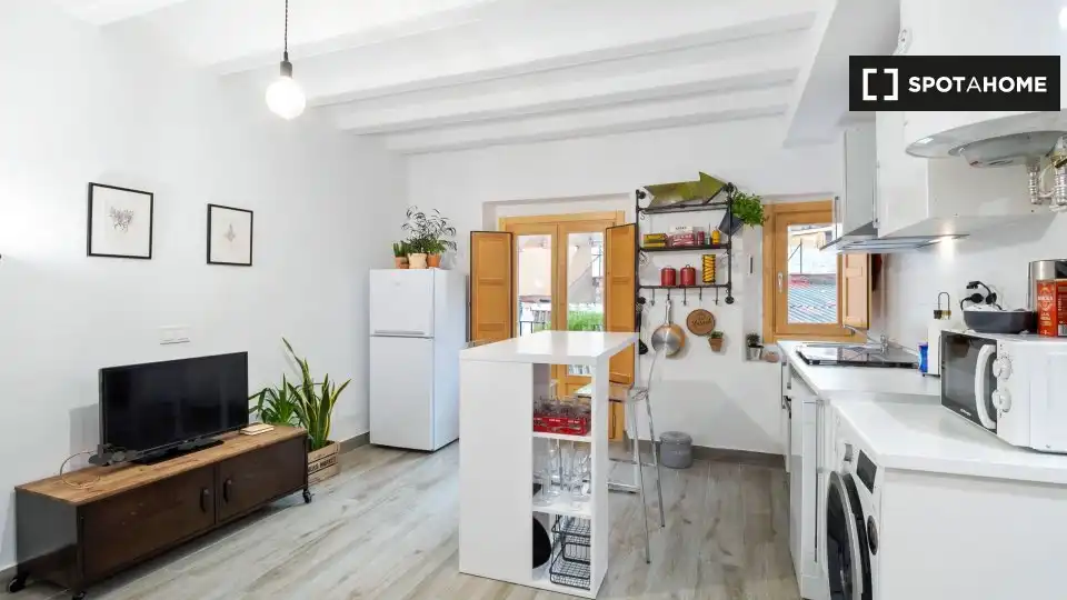 Fotografía del inmueble reportado: 1.573 €/mes — El Raval, Barcelona