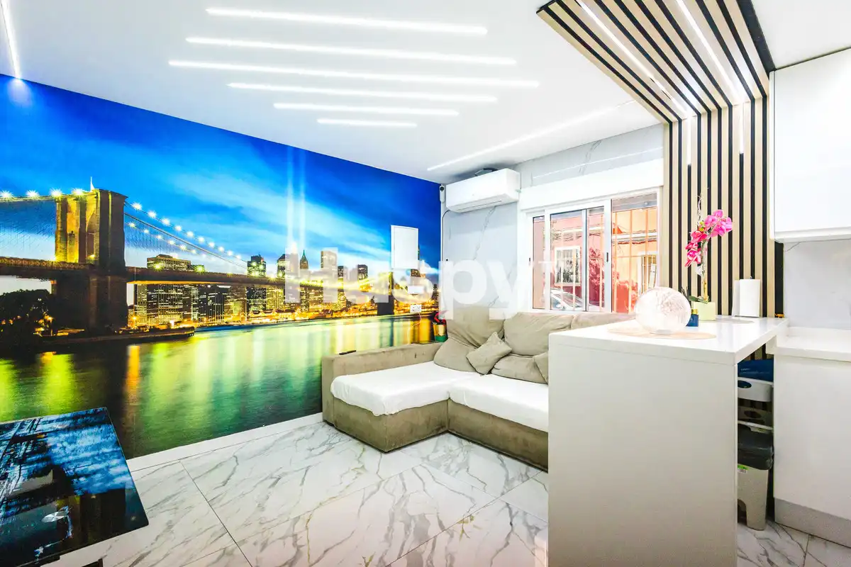 Sala d'estar de Planta baixa en venda en Cruz de Humilladero