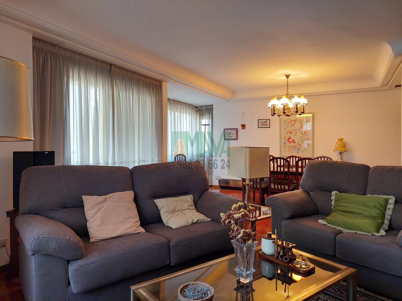 Living room of Flat for sale in Ourense Capital   with Heating, Parquet flooring and Furnished