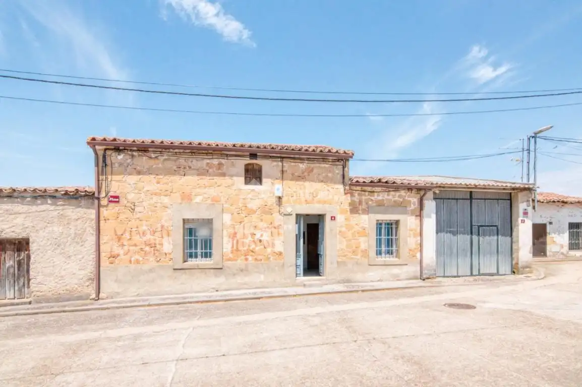 Außenansicht von Einfamilien-Reihenhaus zum Verkauf in Pedrosillo el Ralo