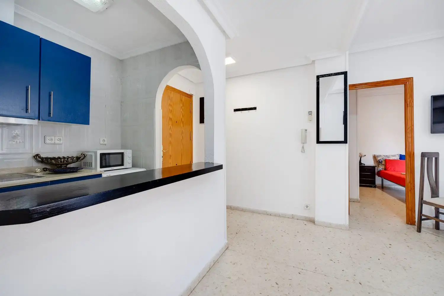 Piso en venta en Torrevieja con Aire acondicionado, Terraza y Amueblado