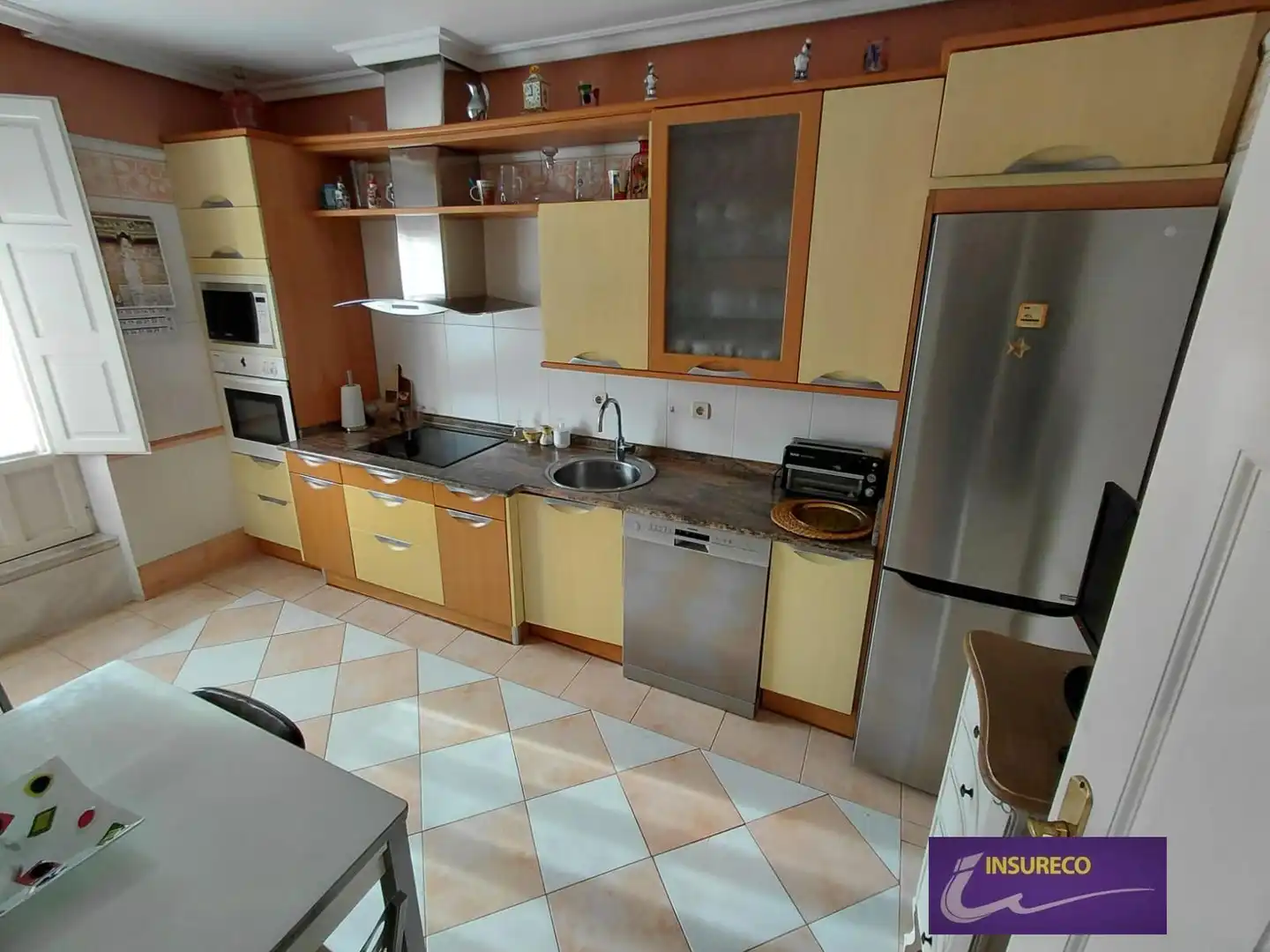 Cocina de Ático en venta en León Capital  con Calefacción, Terraza y Amueblado
