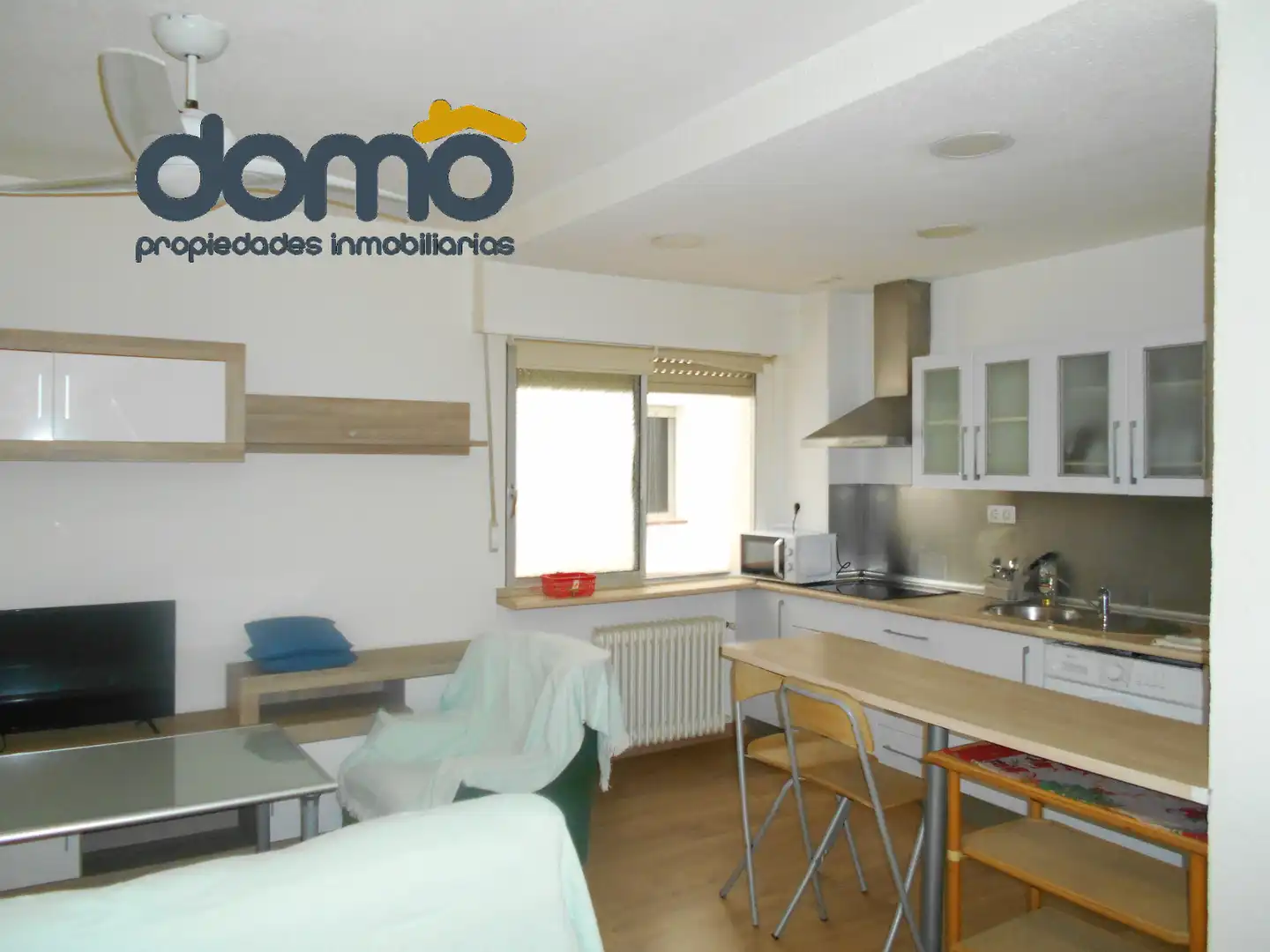Estudio con ascensor en alquiler en Calle Emperatriz Eugenia