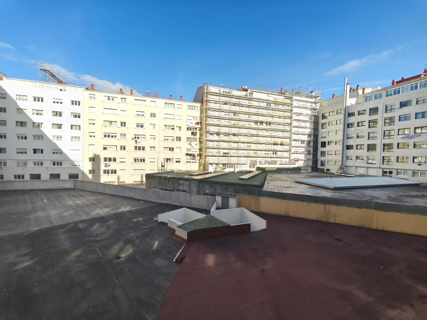 Piso con ascensor en venta en Rúa de Frei Rosendo Salvado, imagen 16