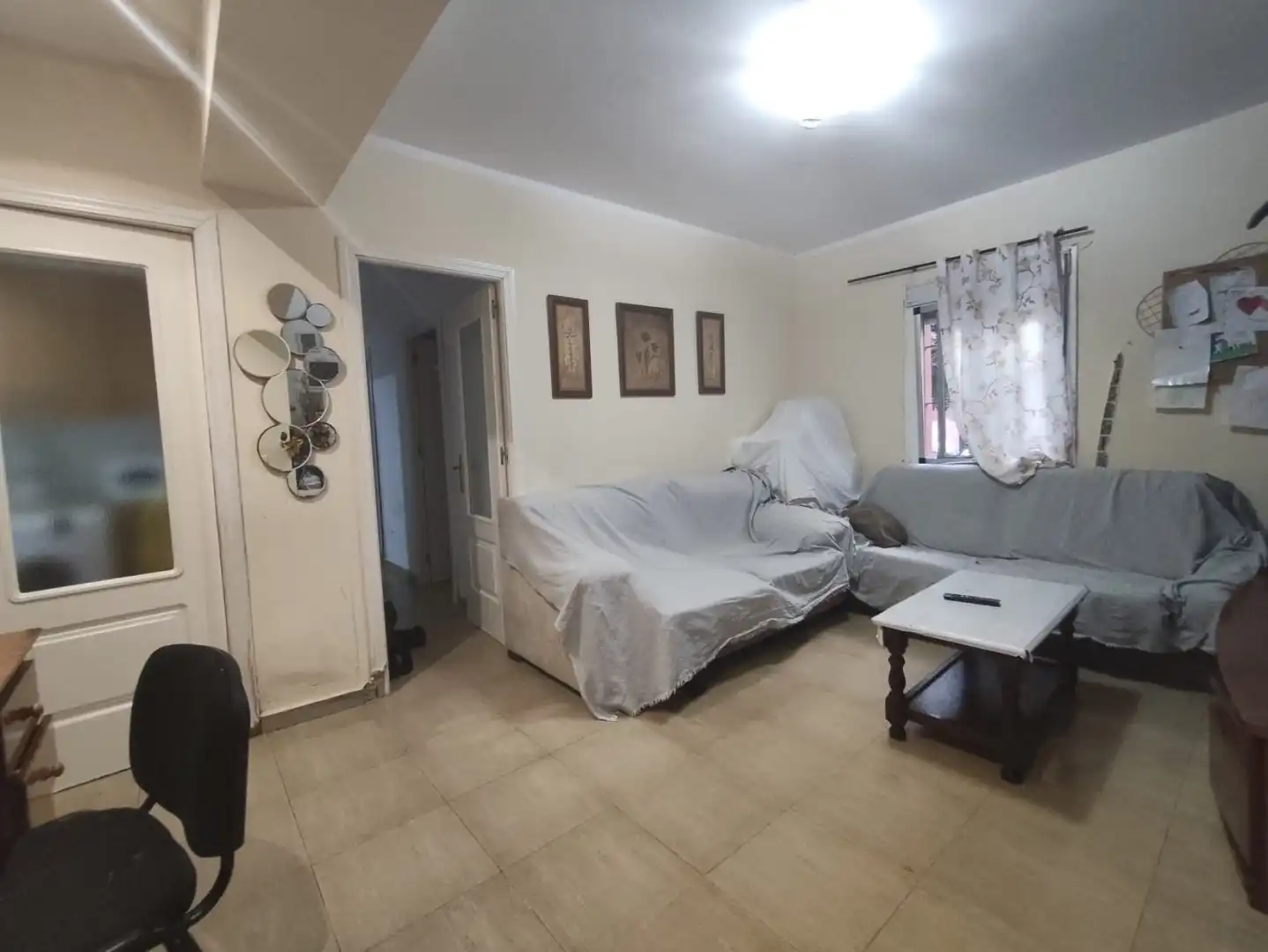 Living room of Flat for sale in Sevilla  with Air Conditioner and Furnished